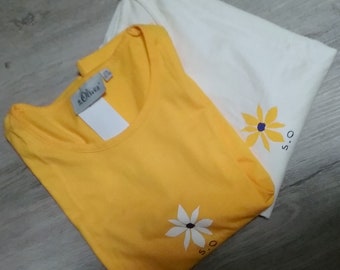 Tank top, sleeveless T-shirt, undershirt, graphic sun, white+yellow with blue, short form, round neck, girls, women, girls, S.Oliver, vintage