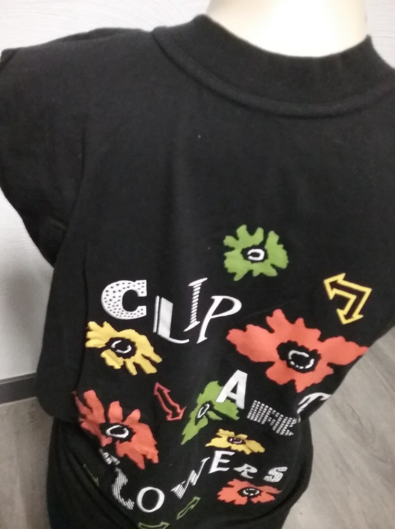 Sale 30% Tank top, sleeveless T-shirt, graphic/flowers/clip art flowers, black/orange/yellow/green/white, BIG, Girls, Women, Del Gado, Vintage