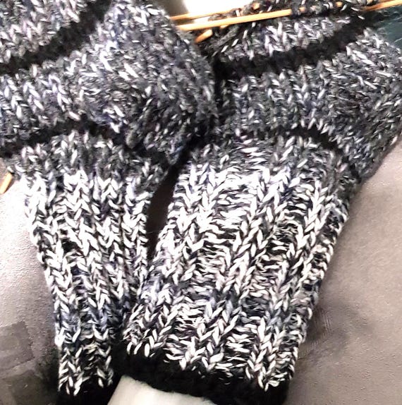 Thick wool socks, hand-knitted - available immediately - sofa socks - from baby size up to size 54 - by appointment