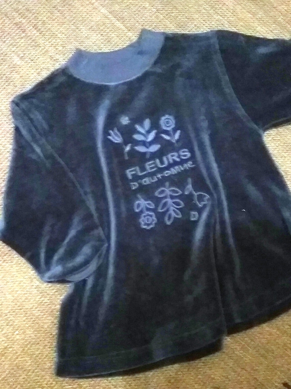Sale 30% Sweater, sweatshirt, Nicki/velvet/velour, flared, frontside embroidered in tone, dark blue + green, girls, Absorba, Vintage