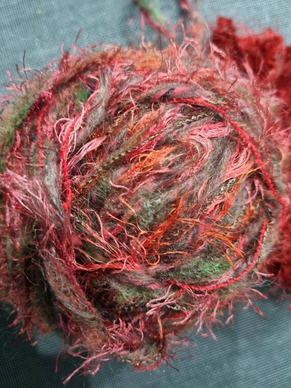 Wool, designer yarn mix, accent yarn/extra soft, extra thick, novelty yarn/red tones, fluffy, Vega, fringed, hand-wound, vintage wool