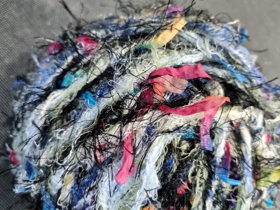 Wool, designer yarn blend, extra soft, Papyrus Live, ideal for cuddly blankets/pillows/throws, hand-wound, various fiber types, vintage wool