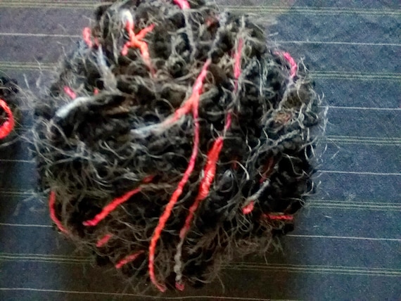 Wool, designer yarn mix, extra-soft novelty yarn, accent yarn/ black/grey/red, thick needles, hand-wound, vintage wool