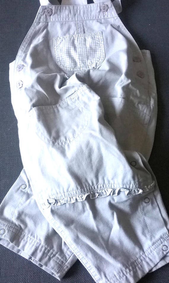 Sale 30% Dungarees, Bib Bermuda shorts, checked ruffles, light grey and white, pocket details, snap fasteners, BABY + KIDS girls, Del Gado, vintage