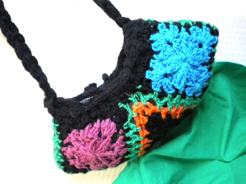 Shoulder bag, crocheted, granny square style, carrying cords, material mix, black-pink-purple-green-turquoise, vintage retro look image 3