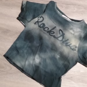 Sale 50% T-shirt, crop top, double sleeve, graphic Rock Diva, black-grey, seam details, cotton, girls, Level One, vintage