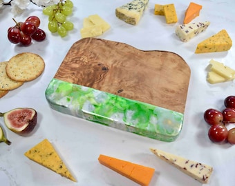 Cheese Board Olive Wood 21cm - 5th Anniversary Gift Ideas - Green Kitchen Decor