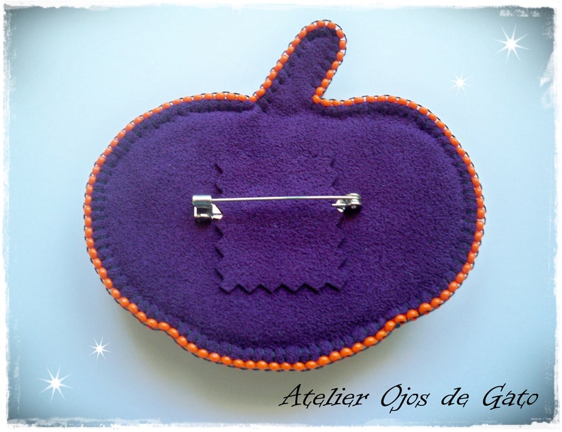 Pumpkin Brooch-Bead Embroidery