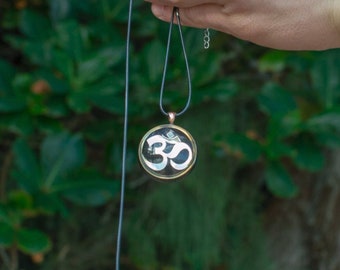 Orgonite® Pendant - Om orgone® amulet pendant with quartz crystal. Protection from  EMF Protection