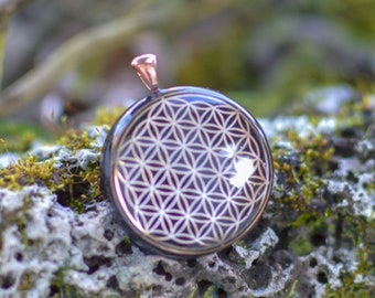 Orgonite® Pendant -Flower of Life orgone amulet pendant with quartz crystal. Protection from  EMF Protection against cell phone radiation