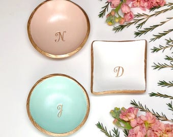 Monogram Jewelry Dish / Personalized Ring Dish / Gift for Her / Bridesmaid Gift / Wedding Gift / Engagement Gift / Personalized Jewelry Dish