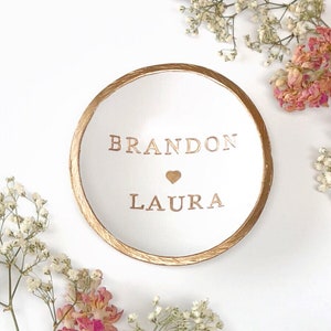 Personalized Ring Dish / Engagement Gift for Couple / Custom Wedding Gift for Her / Name Jewelry Dish / Bridesmaid Gift / Bridal Shower Gift