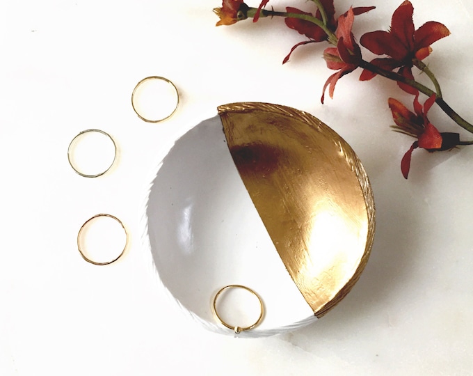 Personalized Jewelry Dish / Engagement Gift / Jewelry Dish - Etsy