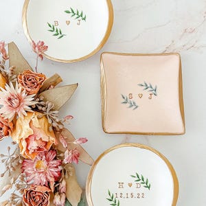 Personalized Ring Dish: Engagement Date and Initials Ring Holder, Custom Wedding Gift Keepsake, Personalized Engagement Gift, Anniversary