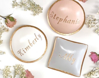 Personalized Ring Dish / Bridesmaids Gift / Personalized Name Jewelry Dish / Christmas Gift for Mom / Custom Gift for Her / Best Friend Gift