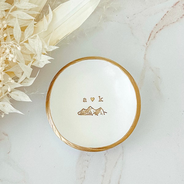 Personalized Ring Dish / Mountain Jewelry Dish / Engagement Gift for Her / Wedding Gift / Date and Initials / Personalized Gift for Couple