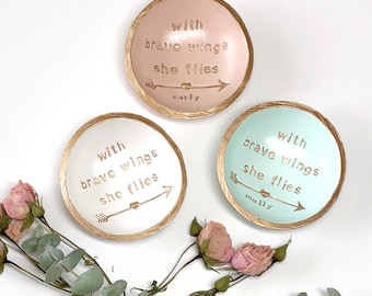 Personalized Ring Dish / Engagement Gift / Wedding Gift / Personalized Jewelry Dish / Gifts for Her / Bridesmaids Gift / Graduation Gift