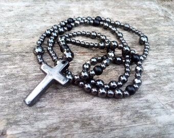Chapelet de protection en shungite pour homme Bijoux catholiques pour hommes Bijoux en hématite et shungite Collier de perles pour homme avec croix Cadeau pour mon fils