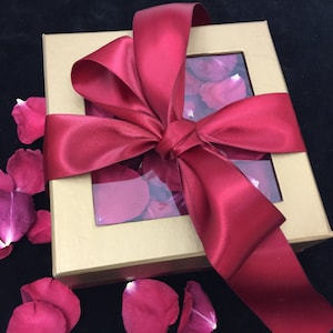 Proposal Petals.Romance Rose Petals.Love Notes. Petal Gift Box. Wedding Petals. Keepsake. Gift Box. Rose Petals. Gift For Her.Birthday Gift