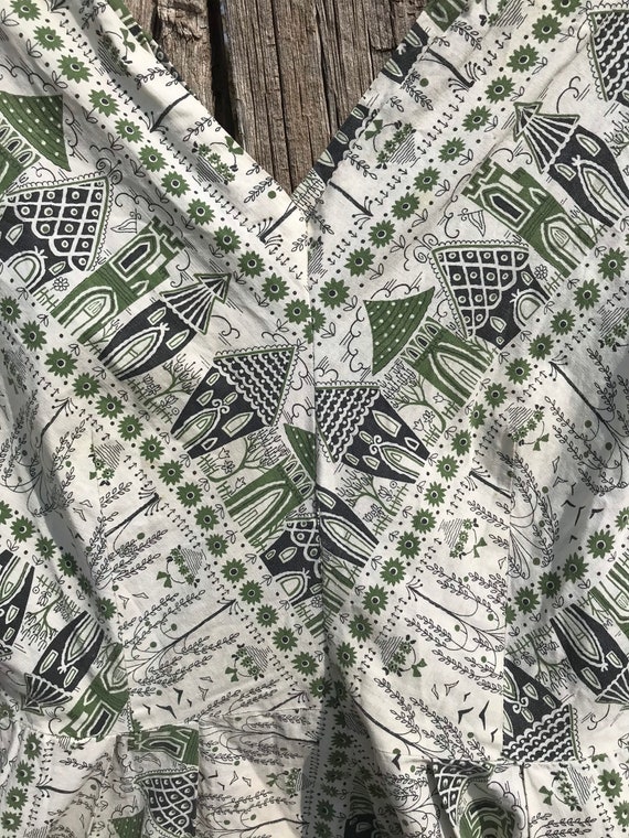 1950s 40s Novelty Print Cotton Day Dress, 30” Wais