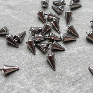 13 mm Spike / Cone Charms, 304 Aço Inoxidável Boho Antimanchas Charm, Craft Supplies UK, Jewelry Supplies