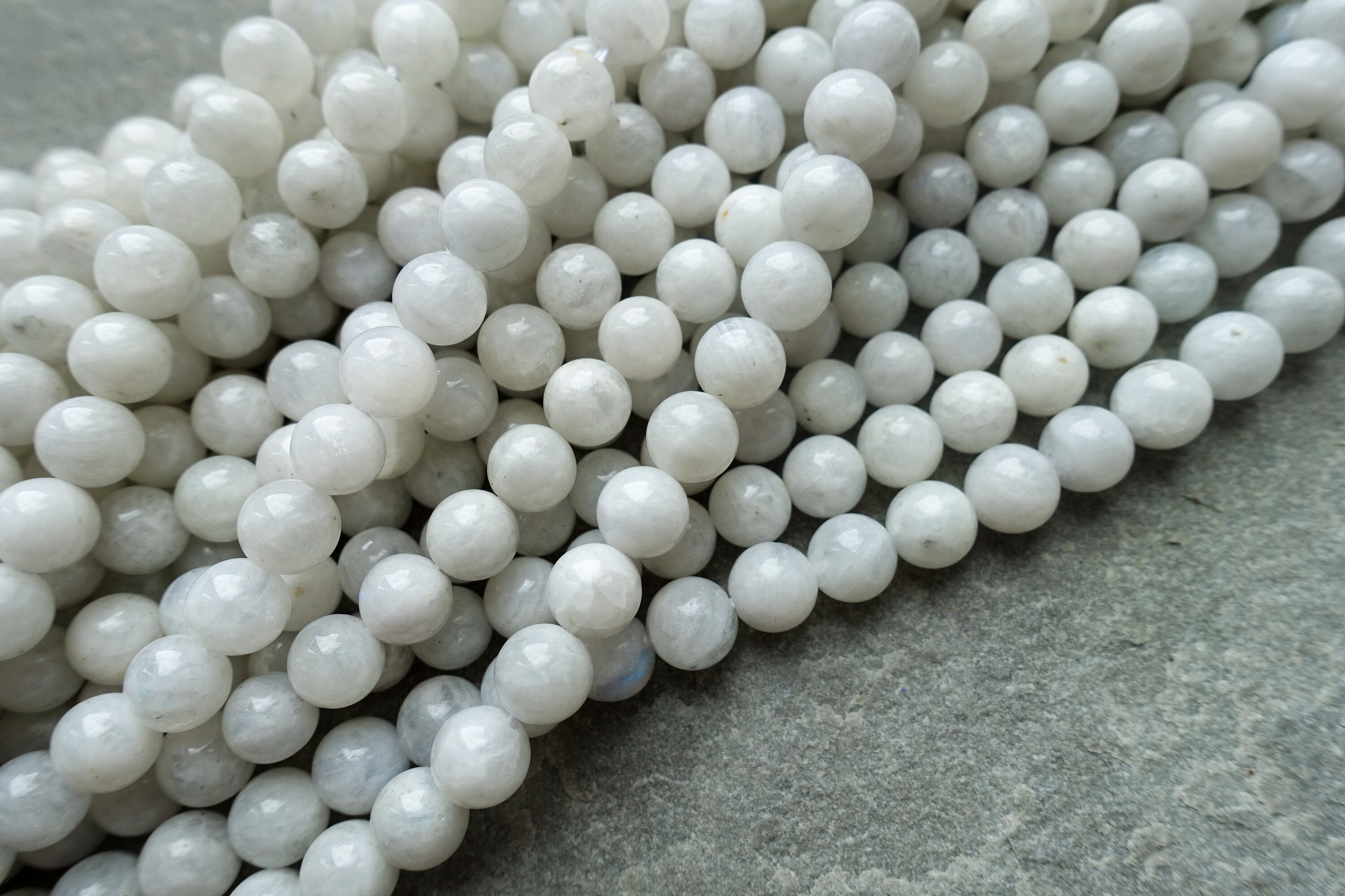 美品　ミナペルホネン　minaperhonen　stone beads 38 Amazon.com: HAAMIIQII 45pcs 8mm Natural White Mother of