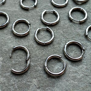 Kolczyki koła ze stali nierdzewnej, 15, 17, 19, 21, 25 mm, małe kolczyki Huggie Hoops, artykuły rzemieślnicze UK