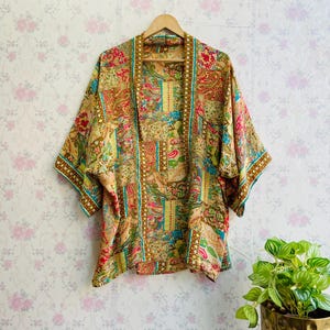 Silk short Kimono : women Bikini cover up summer vacation printed jacket