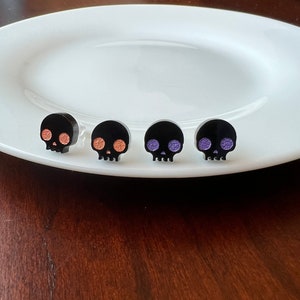 Skull Earring Studs, Skull Studs, Skull Jewelry, Skeleton Earrings, Halloween Stud Earrings, Acrylic Skull Earrings, Halloween Themed Studs