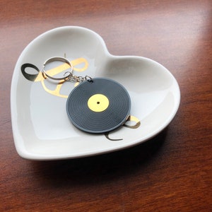 Vinyl Record Keychain, Record Keychain, Music Keychain,  Retro Keychain