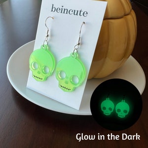 Skull Earrings, Skull Earrings Dangle, Gothic Skull Earrings, Acrylic Skull Earrings, Halloween Skull Earrings, Halloween Party Earrings