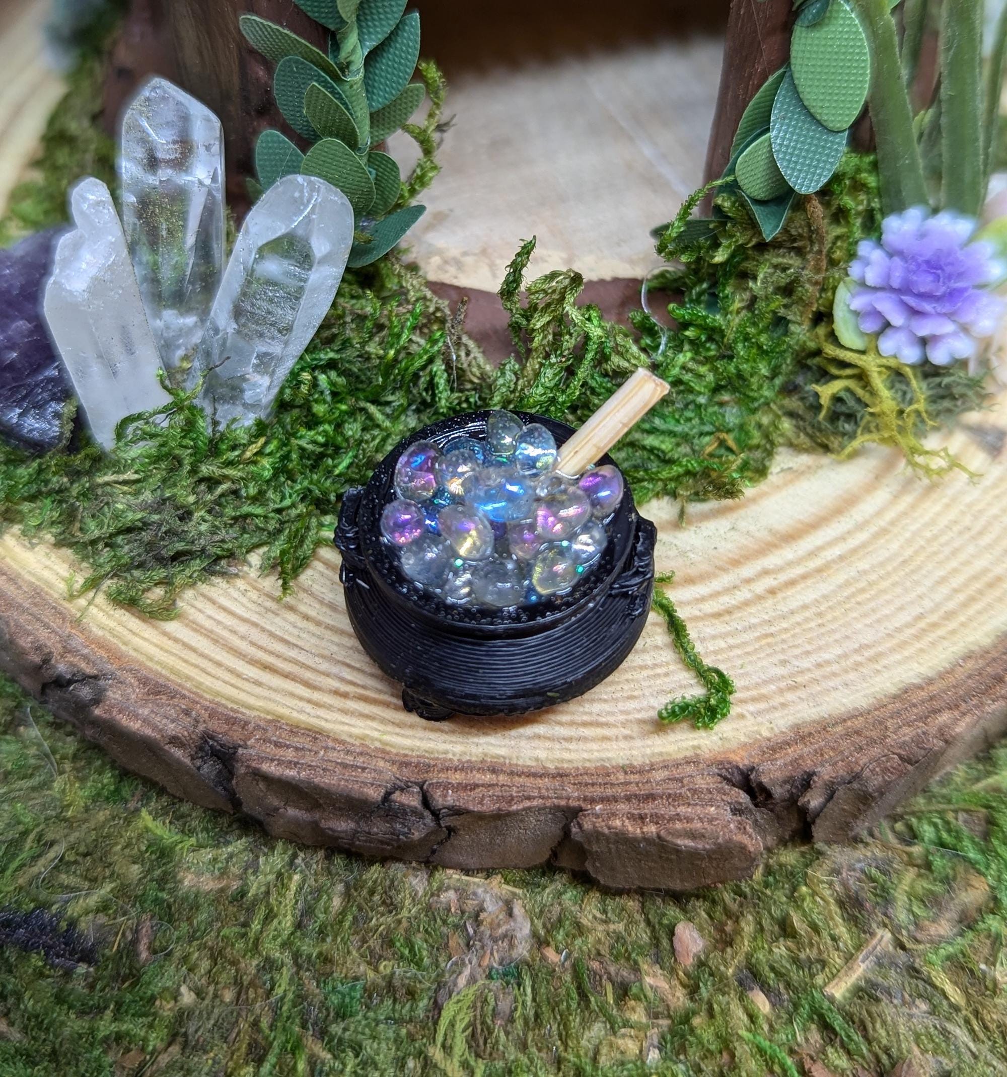 Mini Cauldron 0,8" Aus Metall - Halloween Kessel Mit Griff, 1:12 Puppenhauszubehör, Gusseisen-Optik Für Deko