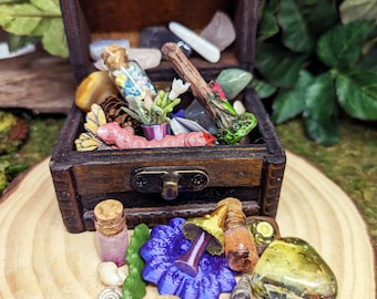 Fairy Treasure Trunk: Miniature Fairy Garden Trinkets & Curiosities