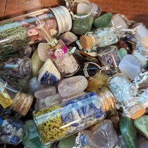 Crystal and Natural Apothecary Trinkets and Curiosities Confetti Scoop, Natural Herbs and Crystals Scoop, Scoop, Crystal Confetti Scoop