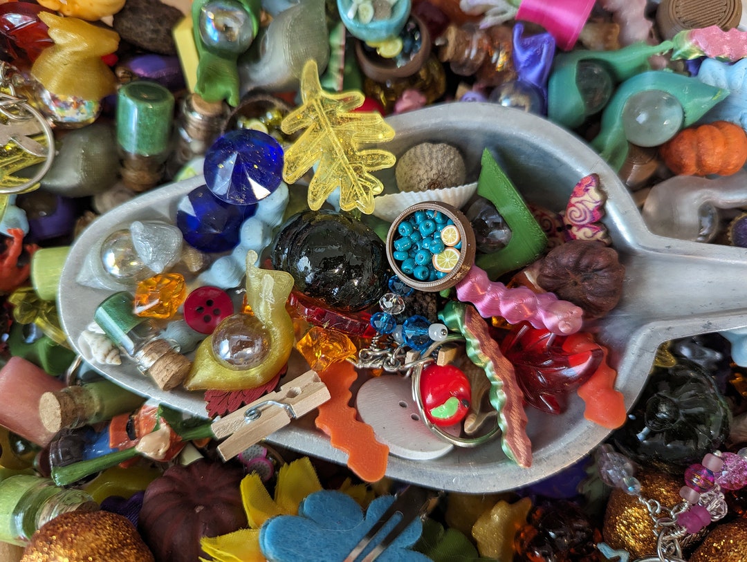 Scoop Full of Fairy Garden Trinkets and Curiosities, Fairy Trinkets