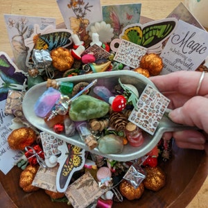 Fairy Trinkets Scoop, Miniature Trinket Scoop, Scoop full of Fairy Garden Trinkets and Curiosities, Fairy Confetti Scoop, Fairy Miniatures, fairy miniature Garden Accessories, #weeworldconstruction #weeworldconstruction, @goblincore, @Cottagecore