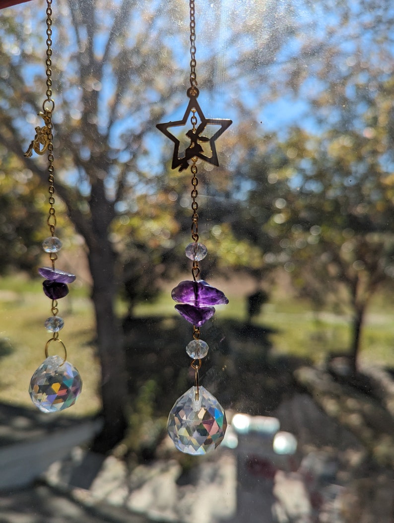 Fairy Crystal Suncatcher, Suncatcher Crystal w/ Natural Raw Stones, Crystal Prism Suncatcher, Rainbow Maker Window Decor, Fairy Suncatcher, Amethyst Suncatcher, Gemstone Suncatcher, Prism Light, Rainbow Suncatcher #suncatcher #Crystalsuncatcher