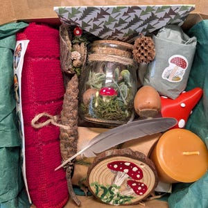 Goblincore Mystery Box - Mushroom Fairy Gift Box – Nature and Mushroom Themed Jewelry, Teas, Candles, Accessories