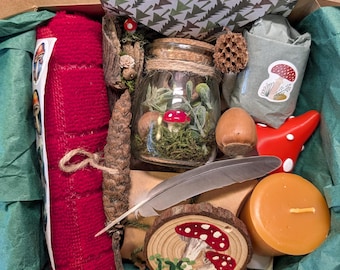 Goblincore Mystery Box - Mushroom Fairy Gift Box – Nature and Mushroom Themed Jewelry, Teas, Candles, Accessories