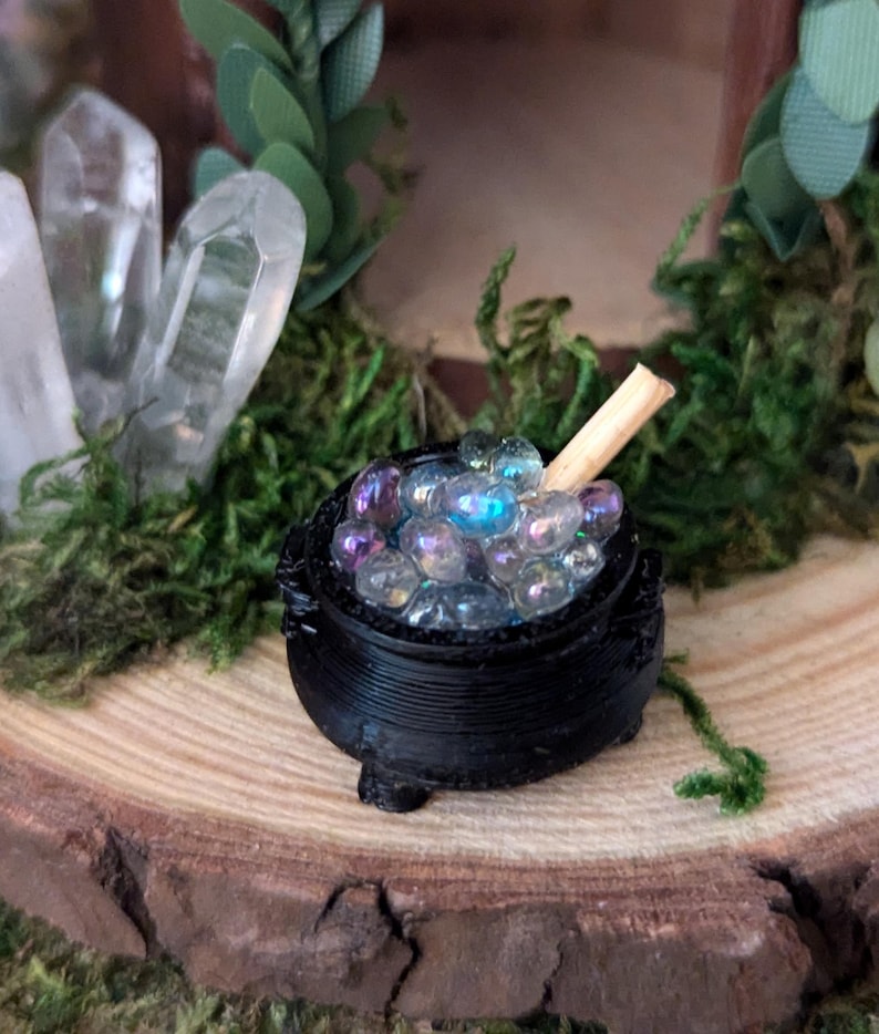 Miniature Bubbling Cauldron: Fairy Garden Halloween Dollhouse Prop - Etsy
