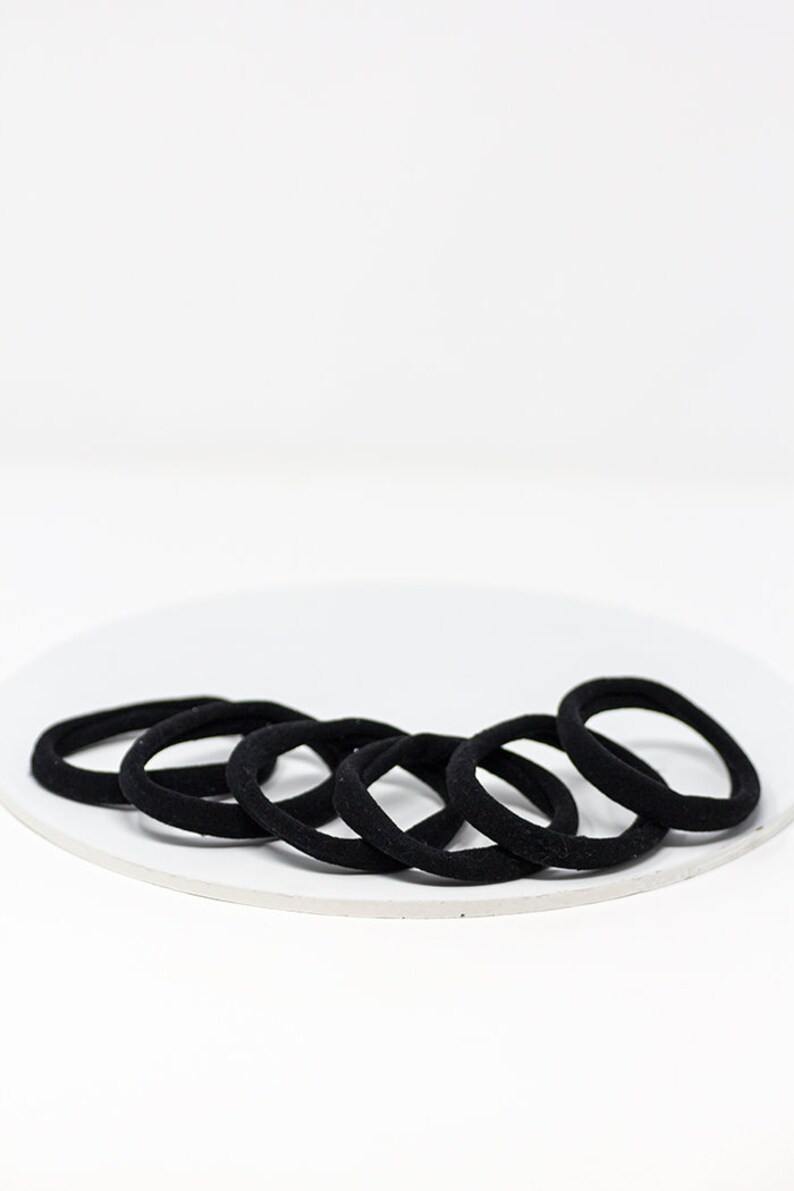 Seamless black Hair Ties Black elastic black hair tie Hair ...