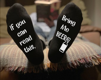 If You Can Read This Bring Me Beer Fun Sole Design Black Socks, Great Gift for any beer drinker!