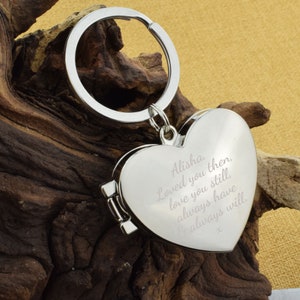 Silver Finish De Luxe Opening Heart Shaped Keyring with Engraving, add your own photos inside.
