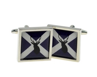Bandera de Saltire escocesa con gemelos de diseño de ciervo en una caja de manguito personalizada