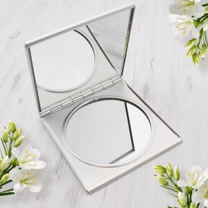 Beautifully Personalised Compact Makeup Handheld Purse Mirror Bridesmaid Favour image 2