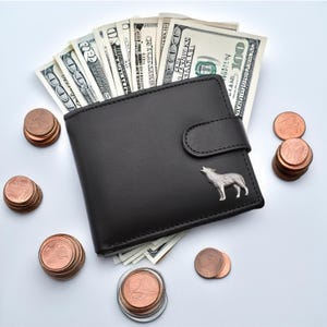 Cartera de piel auténtica negra con diseño de lobo en peltre y grabado personalizado opcional