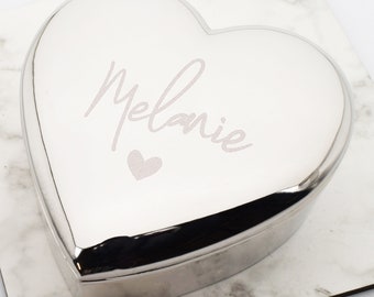 Beautifully Engraved Personalised Name & Heart Design Silver Heart Shaped Trinket Box