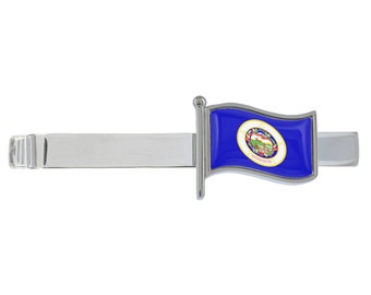 Pince à cravate argentée drapeau ondulé du Minnesota présentée dans une boîte chromée personnalisée