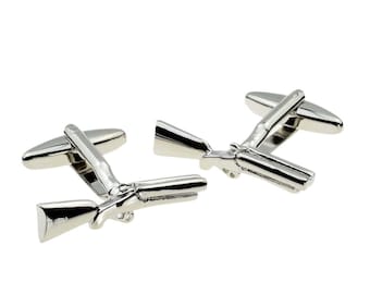 Par de cufflinks de diseño de escopeta en una caja de manguito personalizada