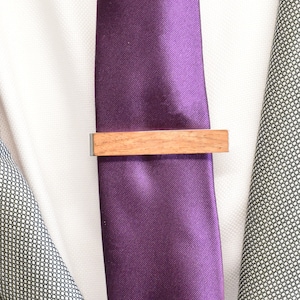 Light wood tie clip 48mm with optional engraved box